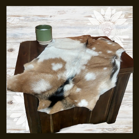 Tri Color Goat Hide Rug Home Accent - Picture 5 of 7
